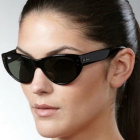 Ray-Ban Vagabond Sunglasses - Picture 11 of 15